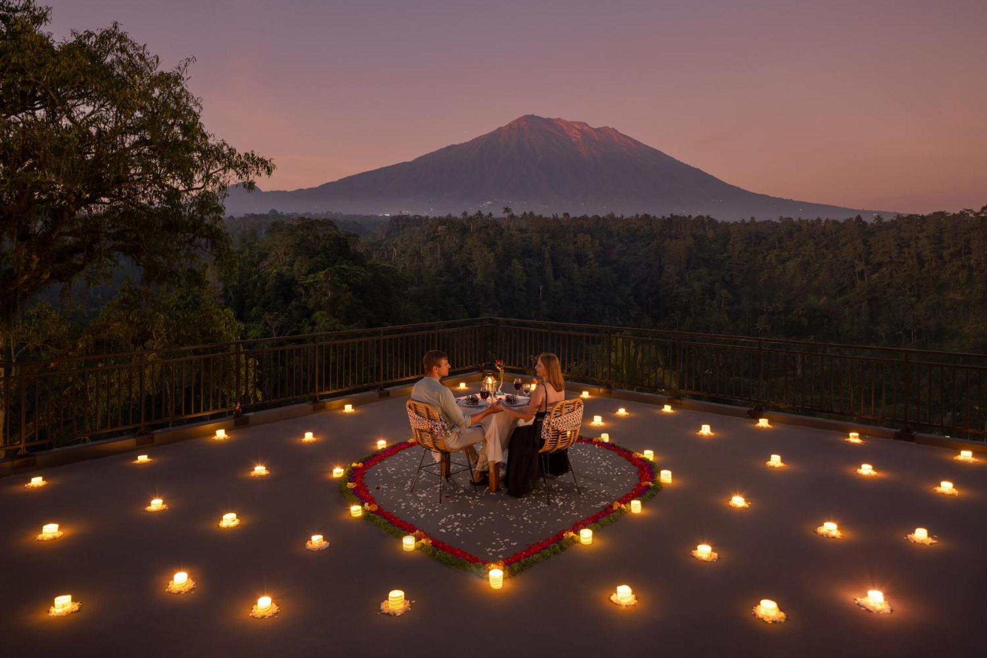 Tapa Agung View Hotel Menanga Bagian luar foto
