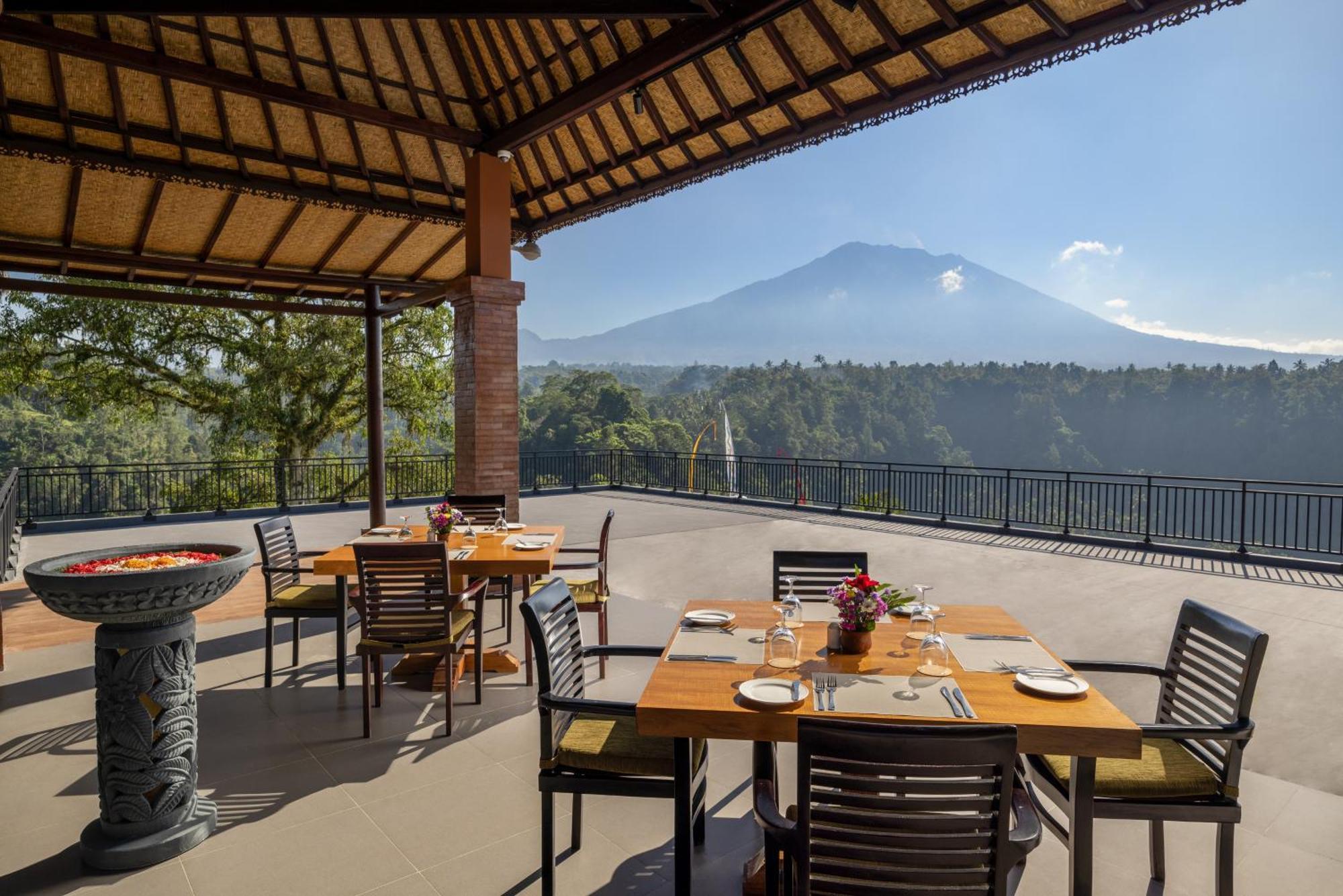 Tapa Agung View Hotel Menanga Bagian luar foto