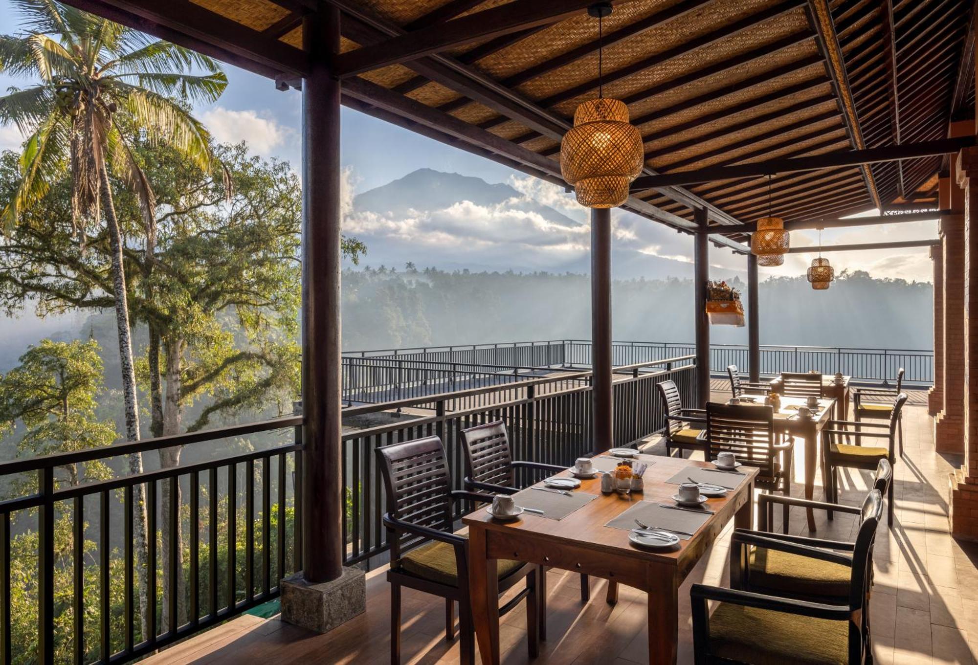 Tapa Agung View Hotel Menanga Bagian luar foto